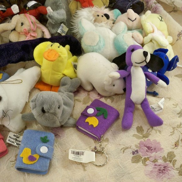 Small* Assorted Stuffed Animals Over 20 - Picture 4 of 6